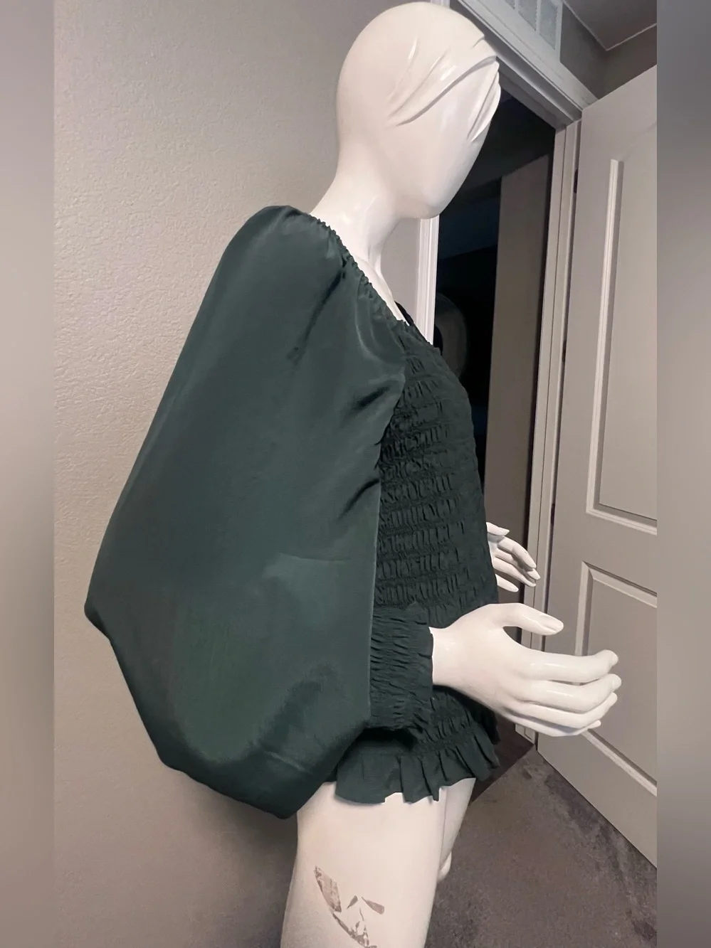 Madewell stylish dark